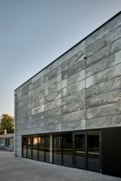 Foreninger samles bag stålfacade med karakter, Ringsted Sportscenter, Tværalle 8, 4100 Ringsted